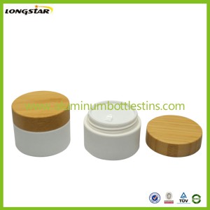 10g 20g PE jars with bamboo lids