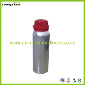 aluminum bottle with red caps